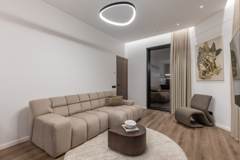 Modernūs, ką tik įrengti 2 kambarių apartamentai ”Kaunorama” projekte